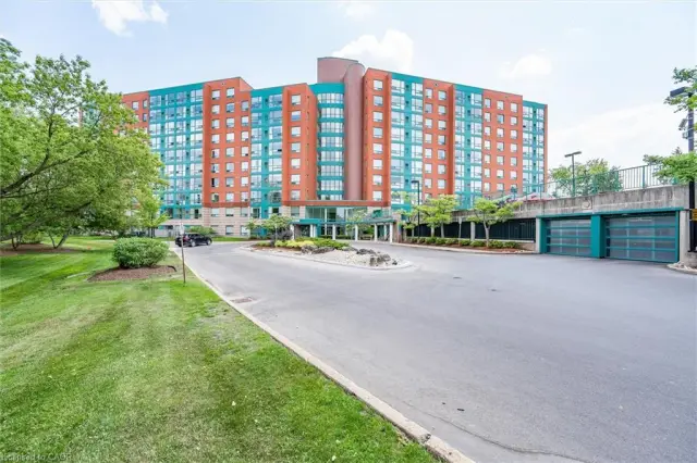 514-55 Blue Springs Drive, Waterloo ON N2J 4T3