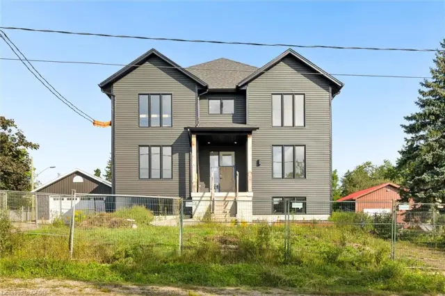 138 Charlotta Street, Baden ON N3A 2R5
