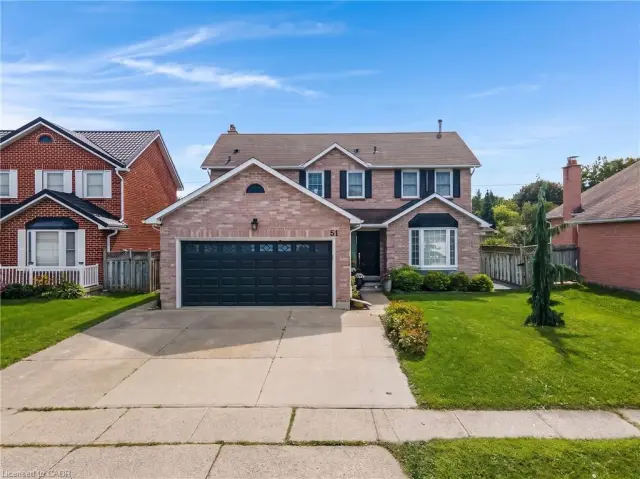 51 Bayne Crescent, Cambridge ON N1T 1E1