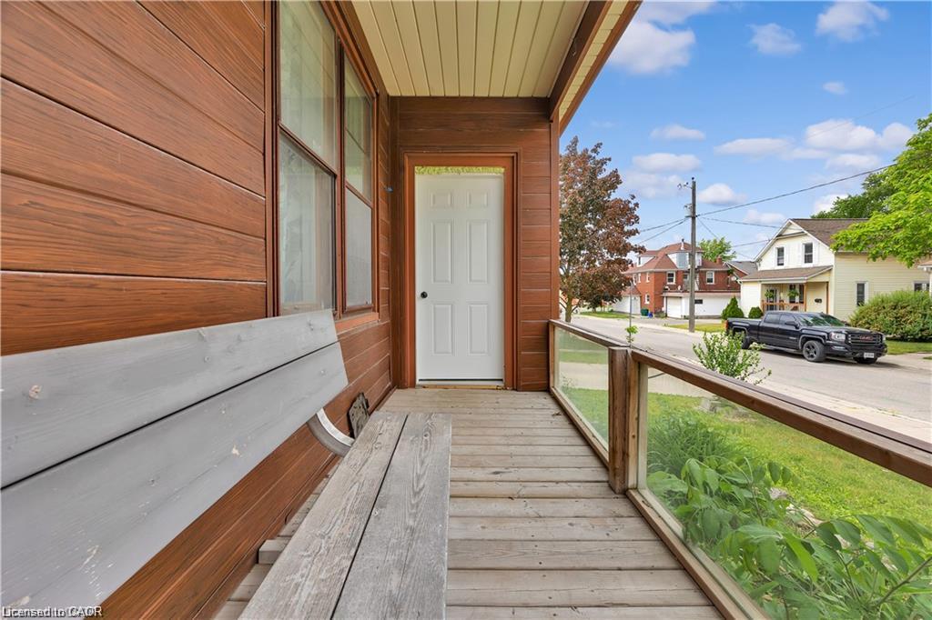 43 Henry Street, Kitchener ON N2G 1P4