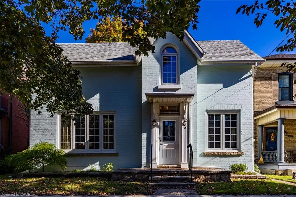 33 Palmerston Avenue, Brantford ON N3T 4L1