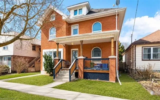 219 Erie Avenue, Brantford ON N3S 2H1