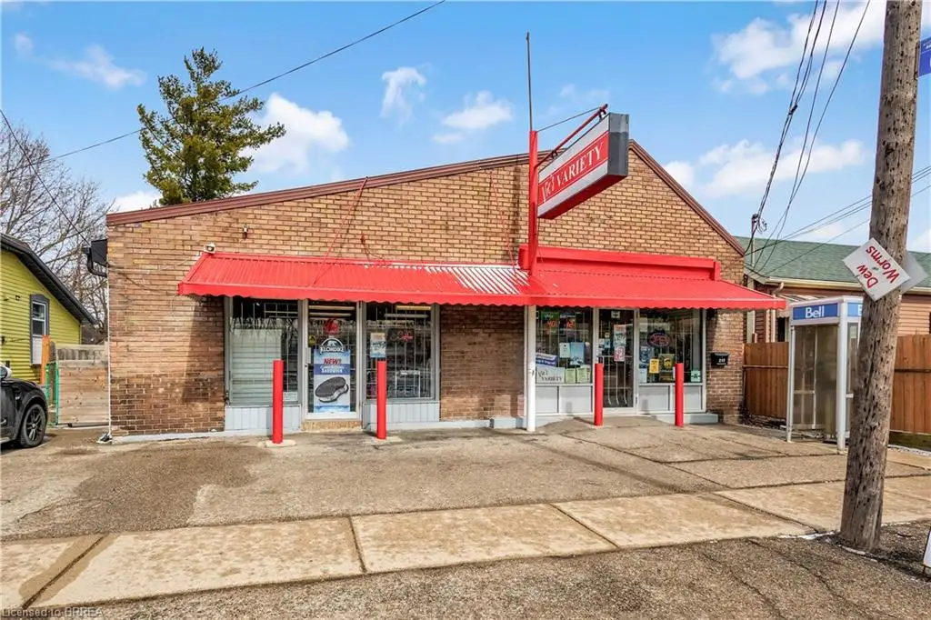 215 Grand River Avenue, Brantford ON N3T 4Y3