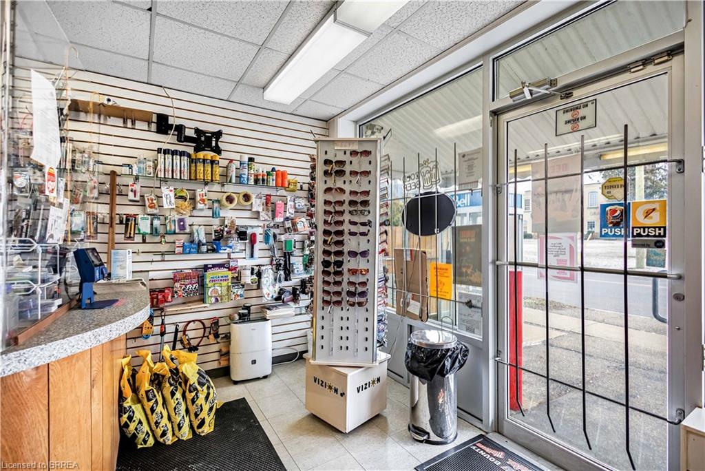 215 Grand River Avenue, Brantford ON N3T 4Y3