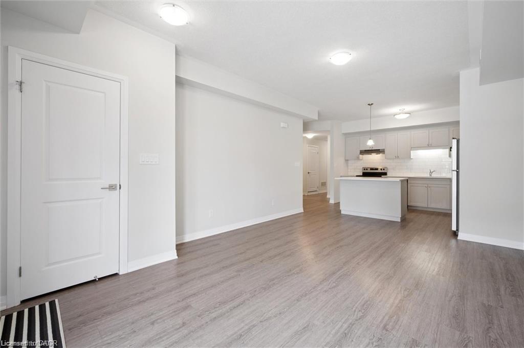 C34-25 Isherwood Avenue, Cambridge ON N1R 3H5