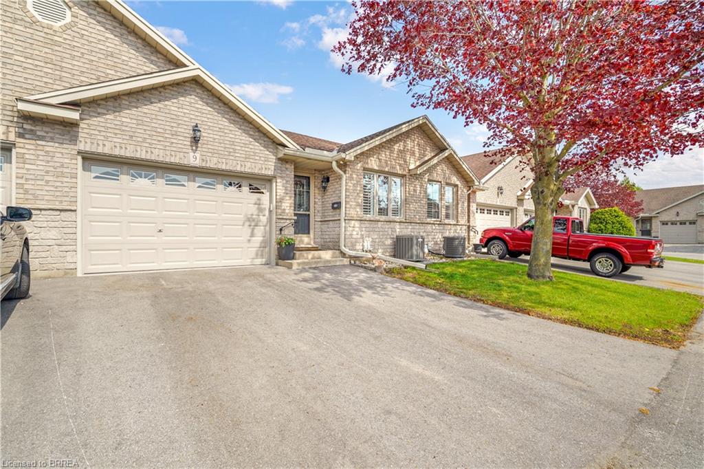 9-24 Griffiths Drive, Paris ON N3L 4C5