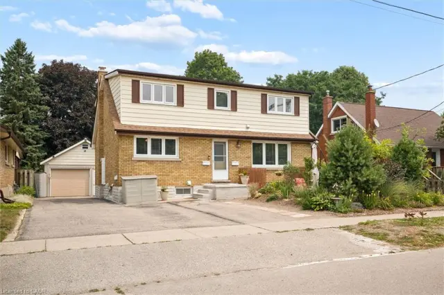 476 Prospect Avenue, Kitchener ON N2A 1E1