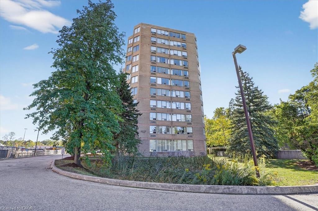 506-3227 King Street E, Kitchener ON N2A 3Z9