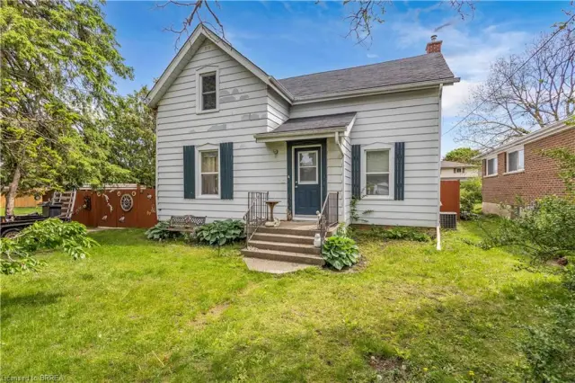 35 James Avenue, Brantford ON N3S 6Y2