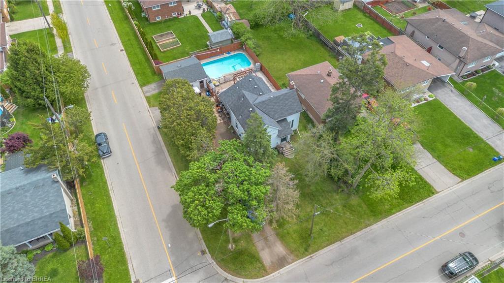 35 James Avenue, Brantford ON N3S 6Y2