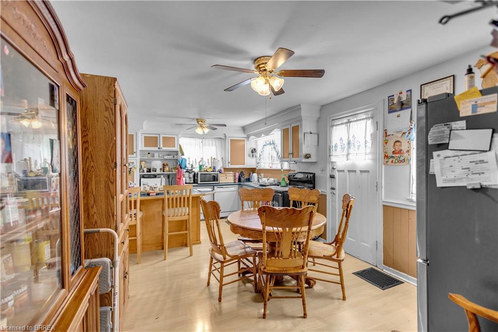 35 James Avenue, Brantford ON N3S 6Y2