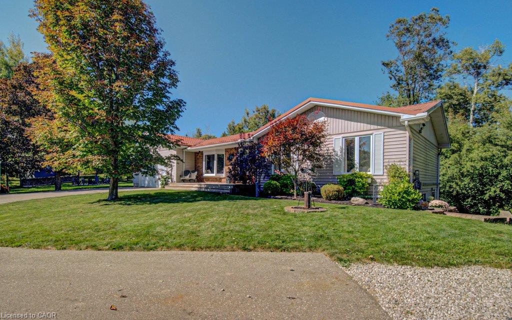 108 Lake Road, Puslinch ON N3C 2V4