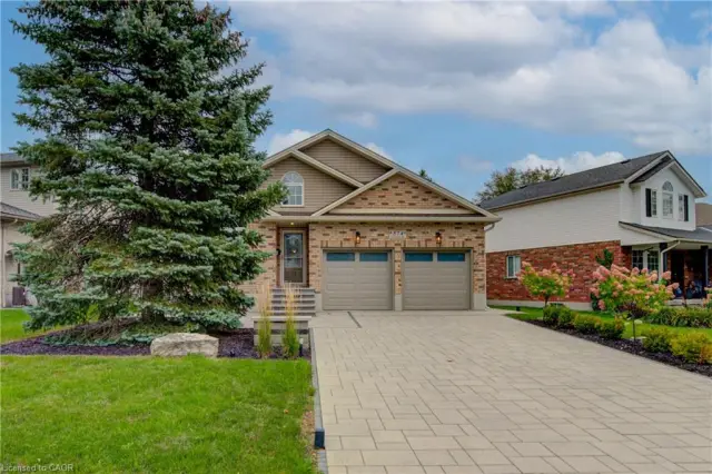 574 Clipper Drive, Waterloo ON N2K 4B4