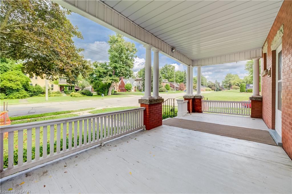 211 Main Street, Cambridge ON N1R 1X1