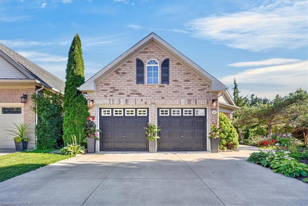 147 Reiber Court, Waterloo ON N2L 6N2