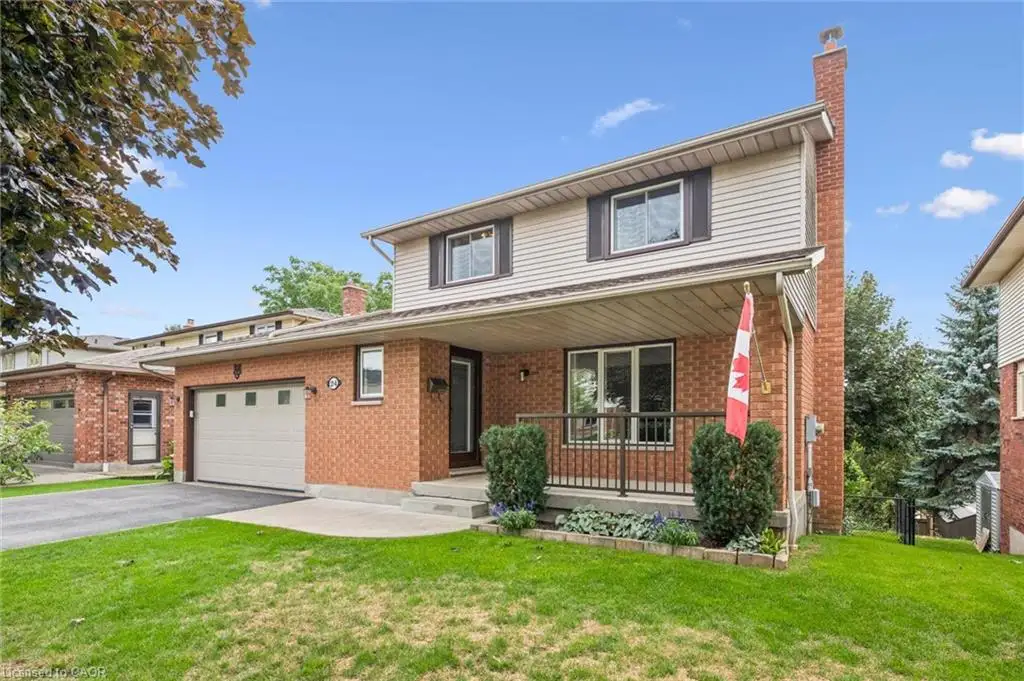 24 Greenwich Drive, Guelph ON N1H 8B8