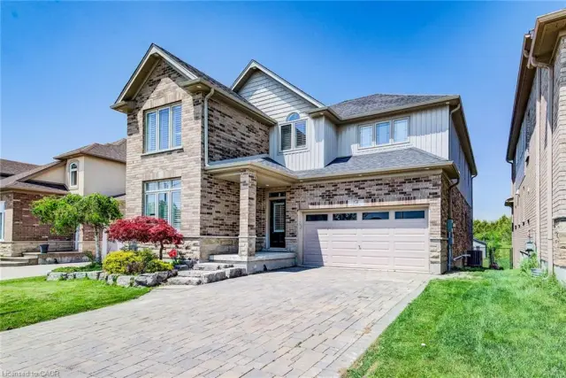 78 Dolman Street, Breslau ON N0B 1M0