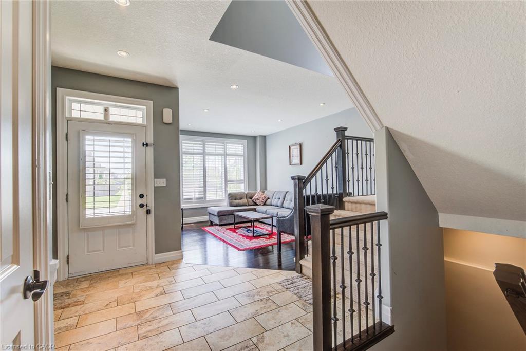 78 Dolman Street, Breslau ON N0B 1M0