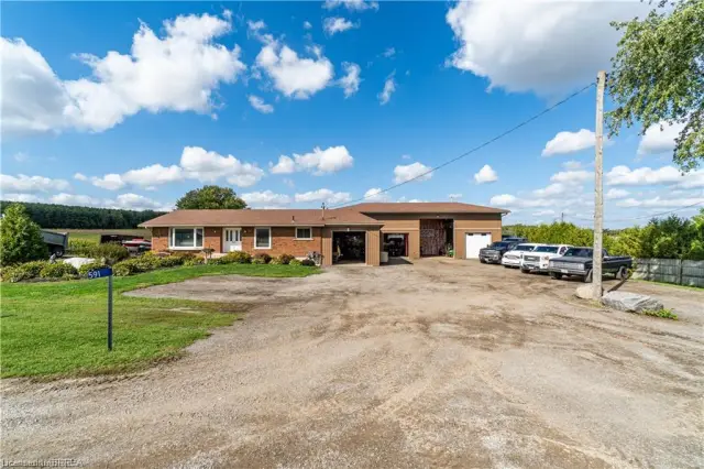 591 Governors Road E, Paris ON N3L 3E1