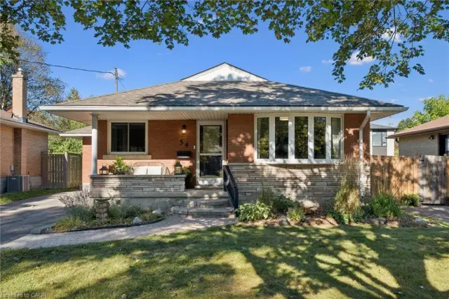 54 Pinecrest Drive, Kitchener ON N2A 2G6