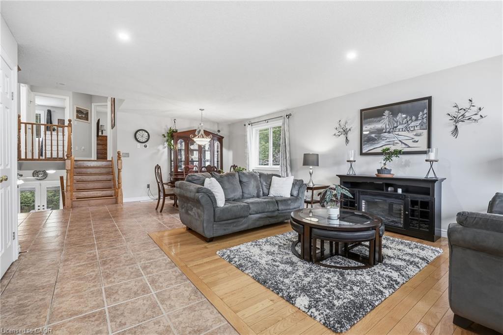 125 Langlaw Drive, Cambridge ON N1P 1H9