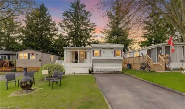 3-580 Beaver Creek Road, Waterloo ON N2J 3Z4