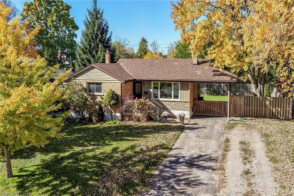 17 Tranquility Street, Brantford ON N3R 3H6