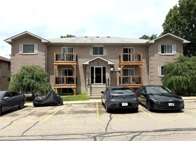 206-266 Overlea Drive, Kitchener ON N2M 5N2