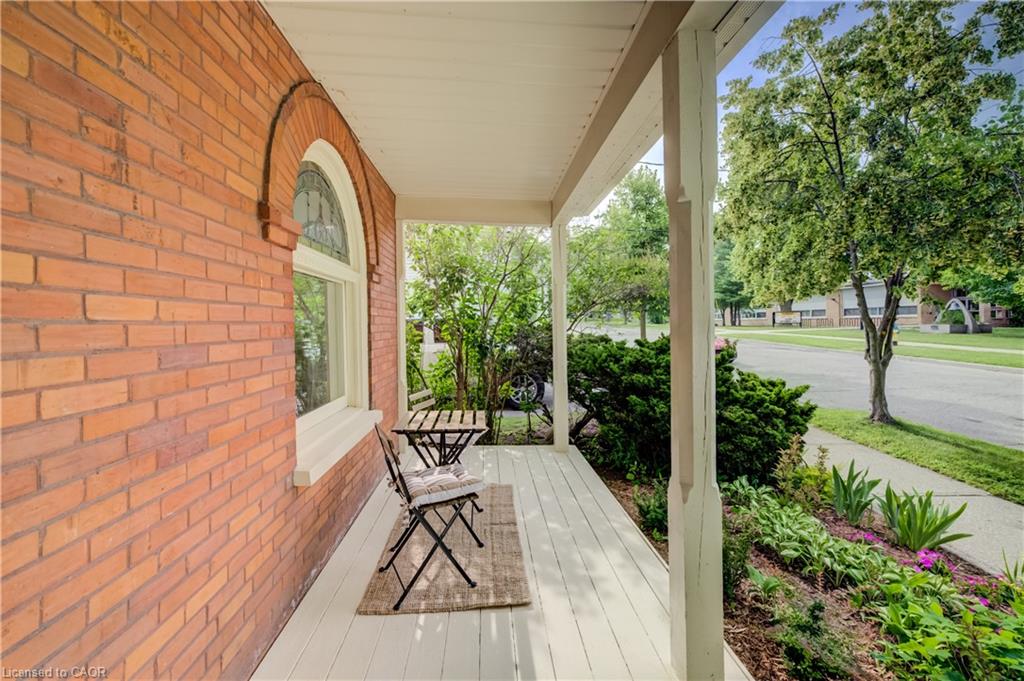 25 Central Street, Waterloo ON N2L 3A5