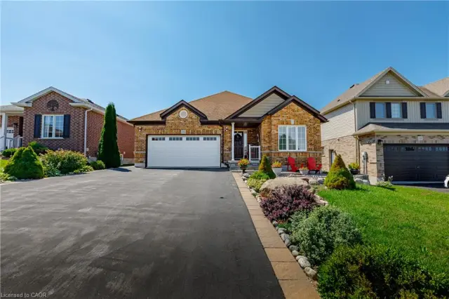 29 English Crescent, Plattsville ON N0J 1S0