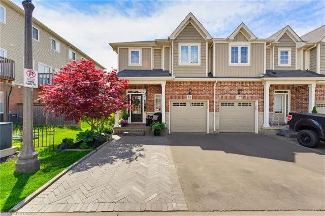 16-100 Chester Drive, Cambridge ON N1T 0C8