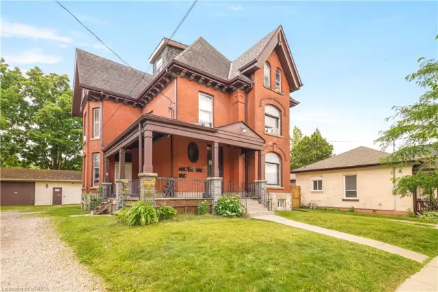 171 Nelson Street, Brantford ON N3S 4B7