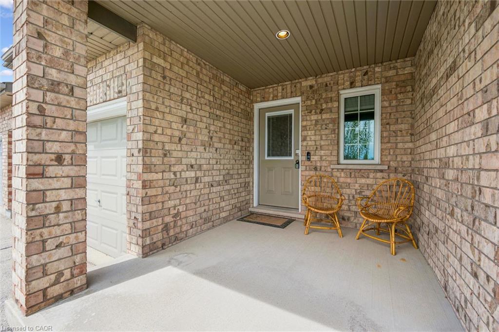 70-31 Townsend Drive, Breslau ON N0B 1M0