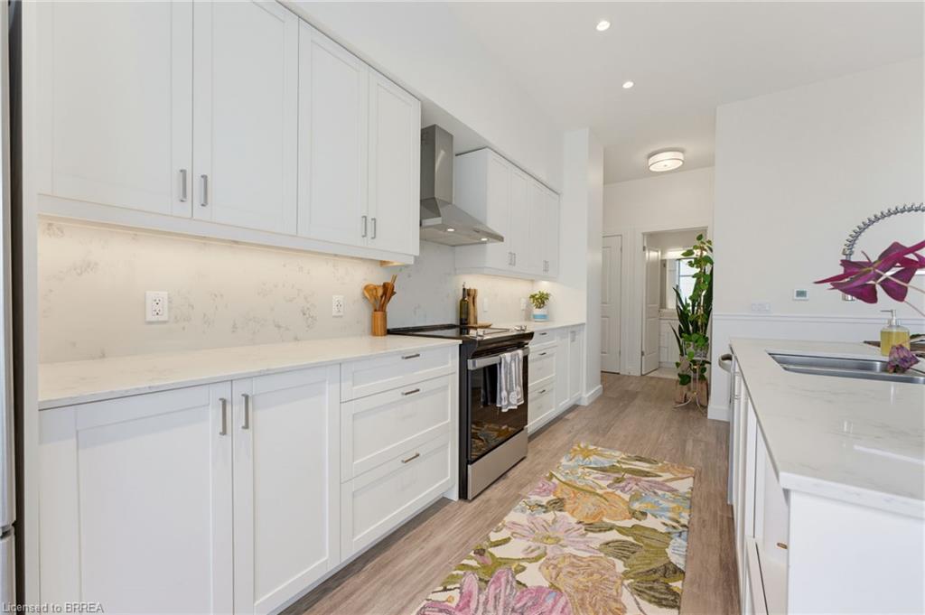 1802-50 Grand Avenue S, Cambridge ON N1S 0C2