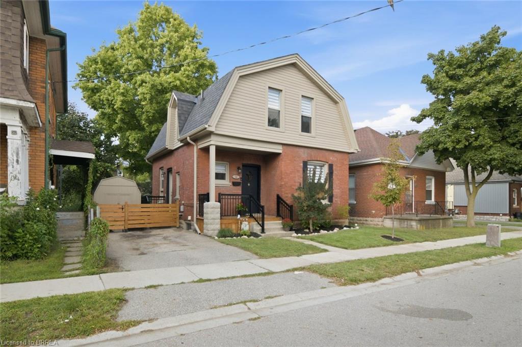14 Allenby Avenue, Brantford ON N3S 1P8