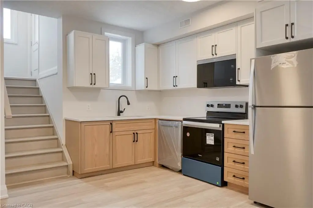 107-800 Myers Road, Cambridge ON N1R 5S2