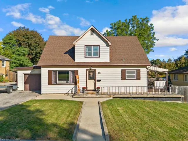 52 Third Avenue, Cambridge ON N1S 2C6