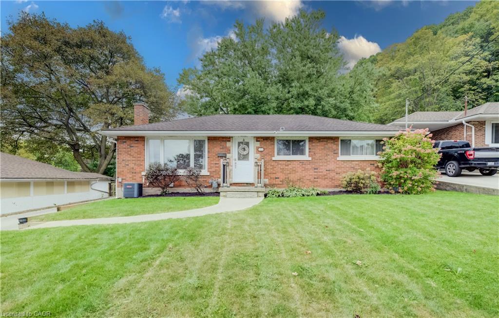 25 Culham Drive, Cambridge ON N1S 2G7