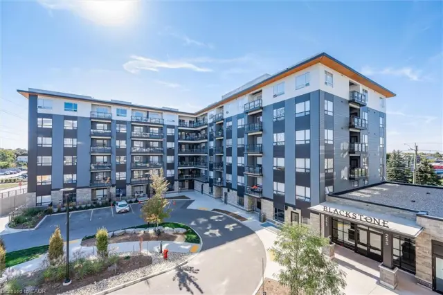 521-251 Northfield Drive E, Waterloo ON N2K 0G9