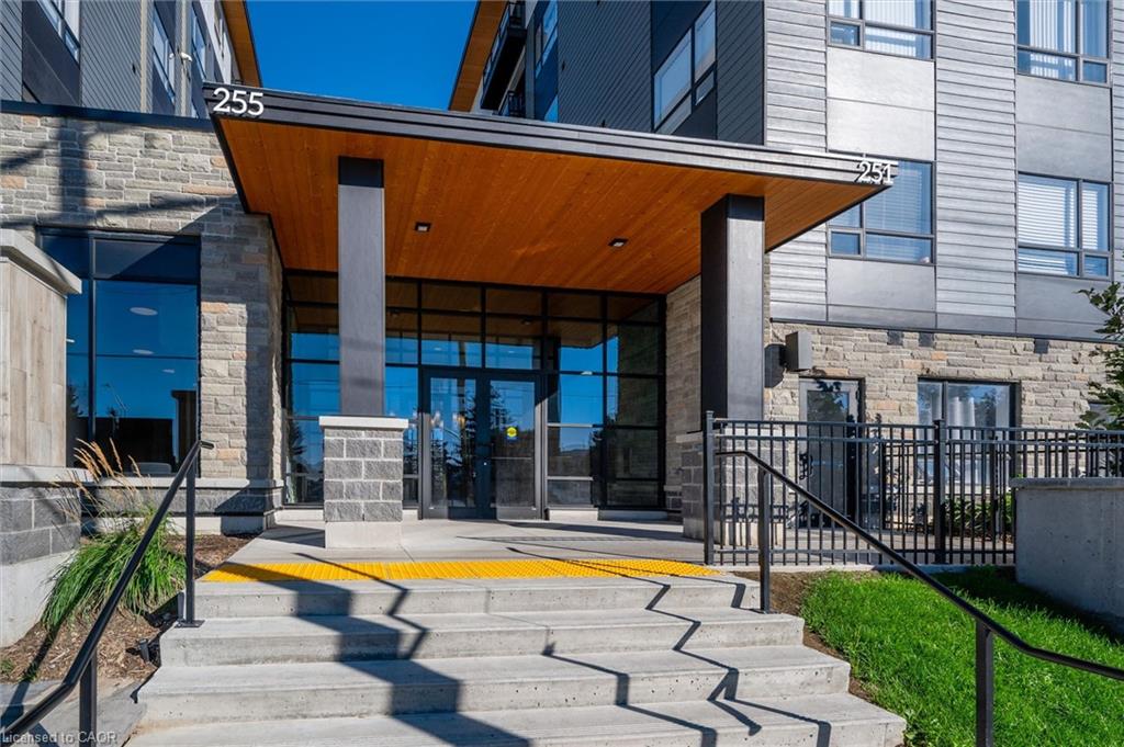 521-251 Northfield Drive E, Waterloo ON N2K 0G9