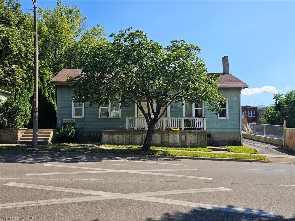 217-219 Dalhousie Street, Brantford ON N3S 3T8