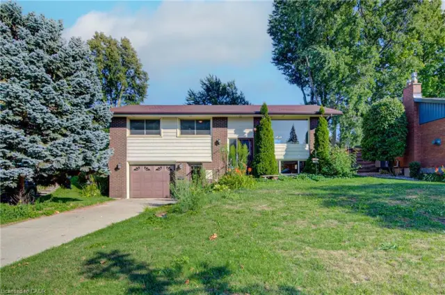 79 Gay Crescent, Kitchener ON N2A 2C2