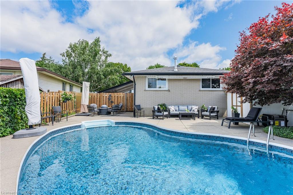 107 Laurentian Drive, Kitchener ON N2E 1C3