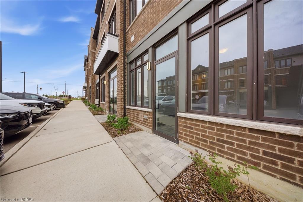 107-585 Colborne Street, Brantford ON N3S 0K4