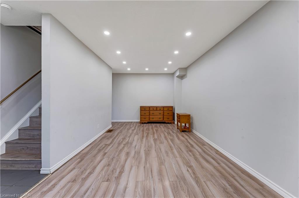 3-513 Quiet Place, Waterloo ON N2L 5L6
