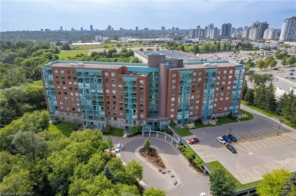 611-55 Blue Springs Drive, Waterloo ON N2J 4T3