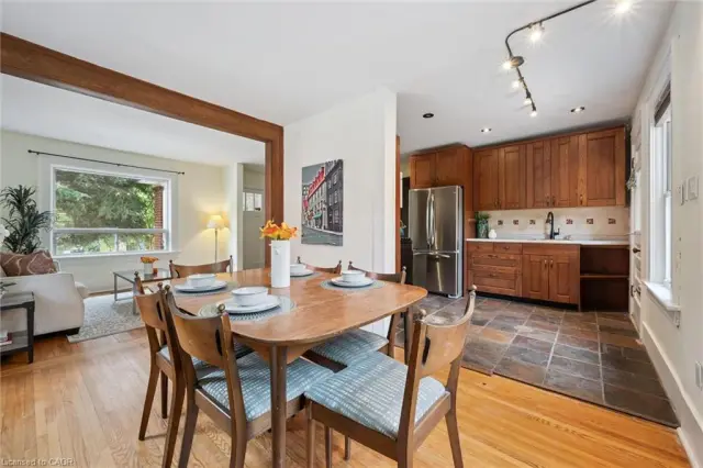 6 Pearl Street, Guelph ON N1E 2E3