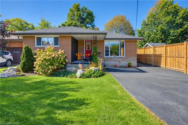 87 Bond Street, Kitchener ON N2H 4S4
