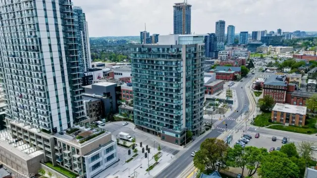 908-85 Duke Street W, Kitchener ON N2H 0B7