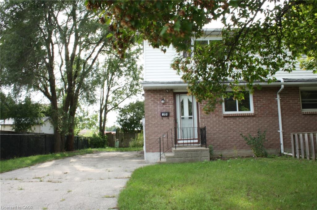 144 Sekura Crescent, Cambridge ON N1R 7G1